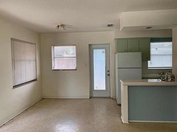 4th image of 918 51st St S