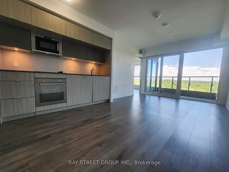 585 Bloor St E #2024 — Photo 7