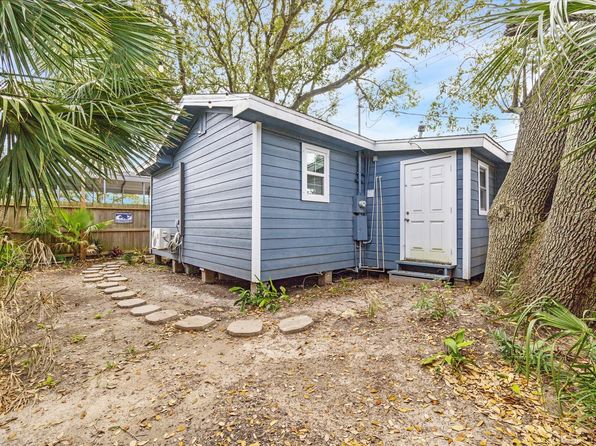 2614 59th St, Galveston, TX 77551