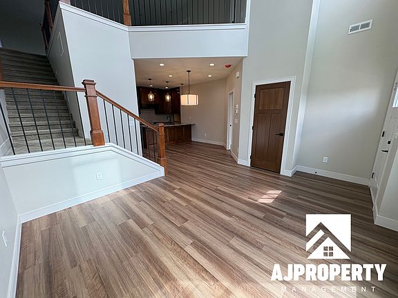 2nd image of 8607 W Shoreline Pl