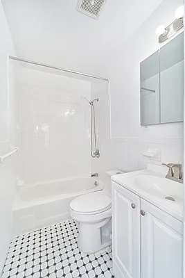 Rented by Living New York | media 7