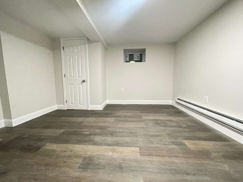 2nd image of 291 Chapel Ave #B