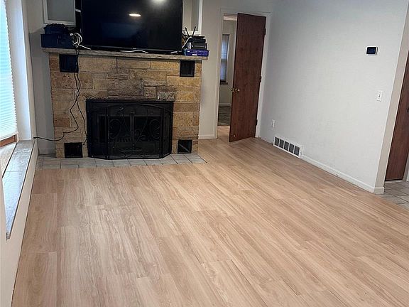 5th image of 48481 Harbor Dr