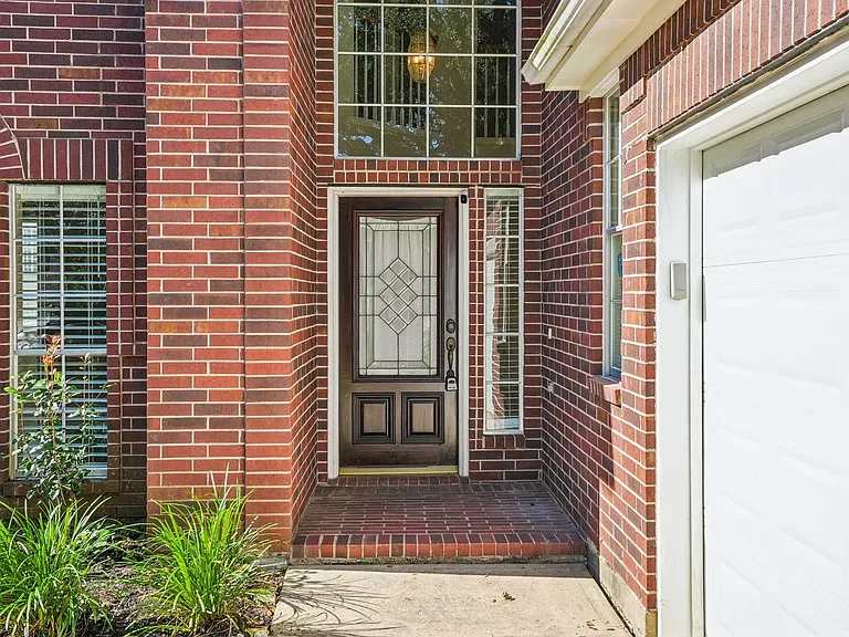 15415 Truslow Point Ln — Photo 3