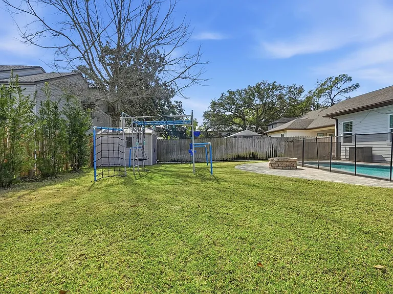 131 Magnolia Ave — Photo 53