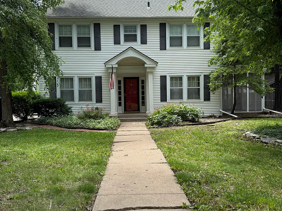 425 N Bluff Ave