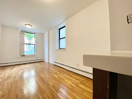 Rented by Voro NYC | media 46