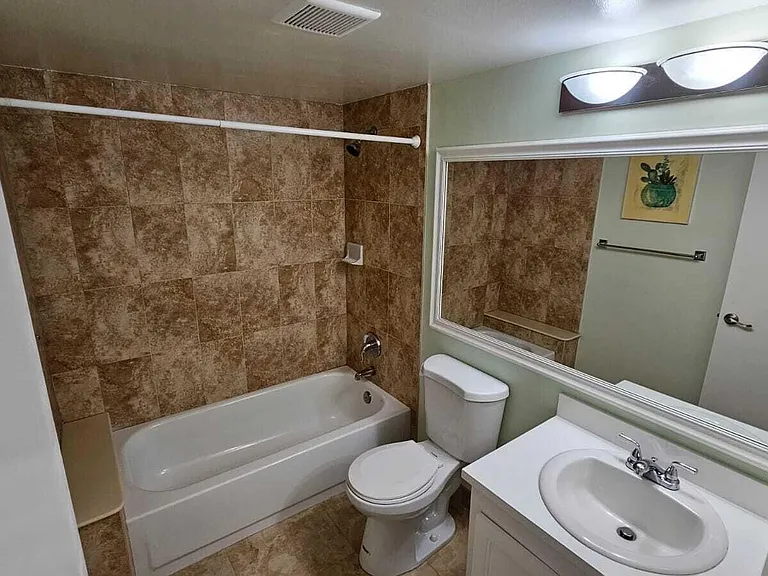 205 Foxtail Dr #H3 — Photo 8