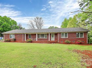 8401 Willhill Rd, Mint Hill, NC 28227