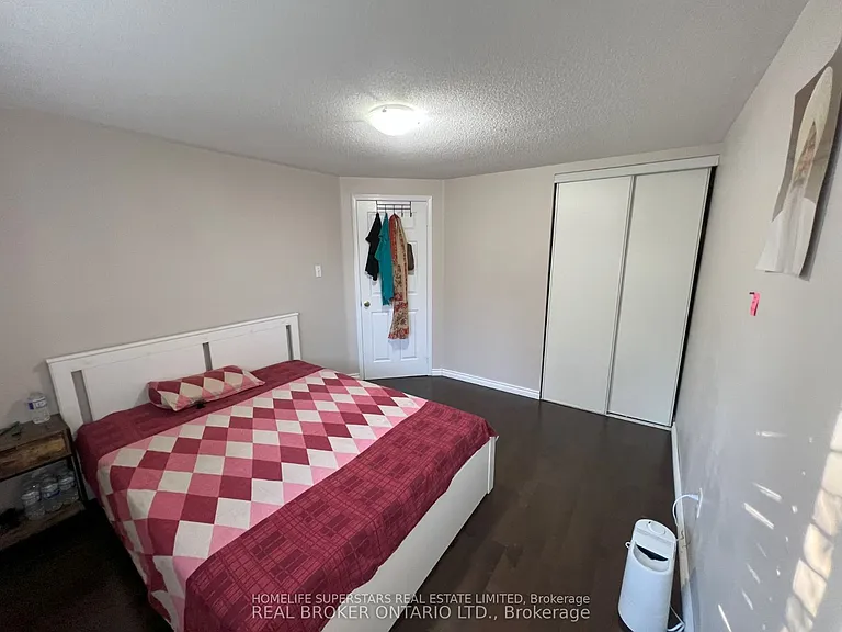 2555 Thomas St #1 — Photo 11