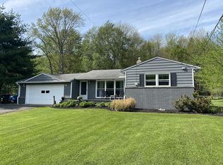 35215 Bainbridge Rd, Solon, OH 44139