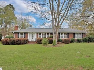 34 Lisa Dr, Greenville, SC 29615