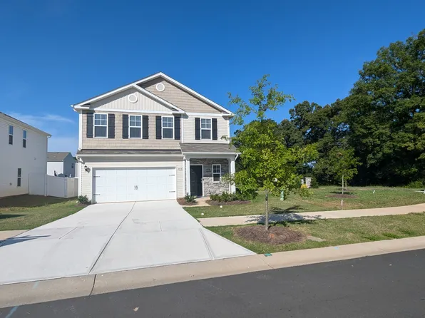 1010 Melanie Run Ln, Charlotte, NC 28216
