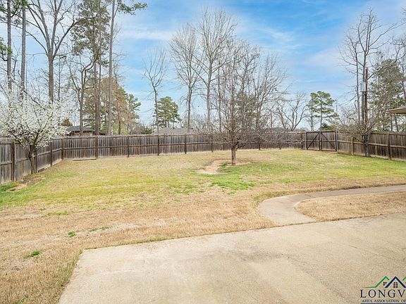 4th image of 703 Quail Dr
