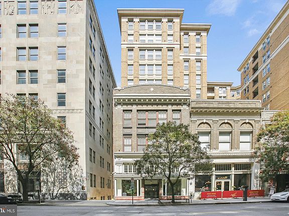2nd image of 915 E St NW #1110