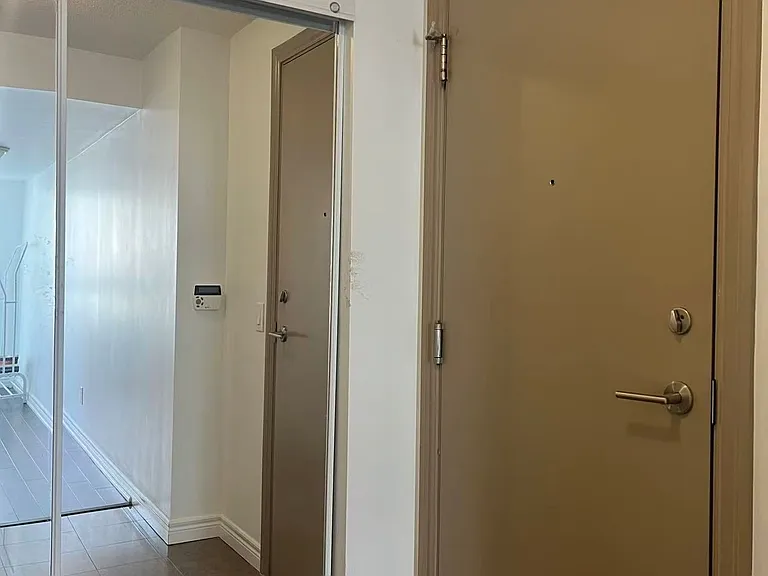 70 Town Centre Ct #704 — Photo 3