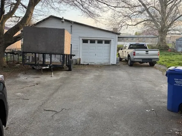 226 E Winona Ave, Norwood, PA 19074