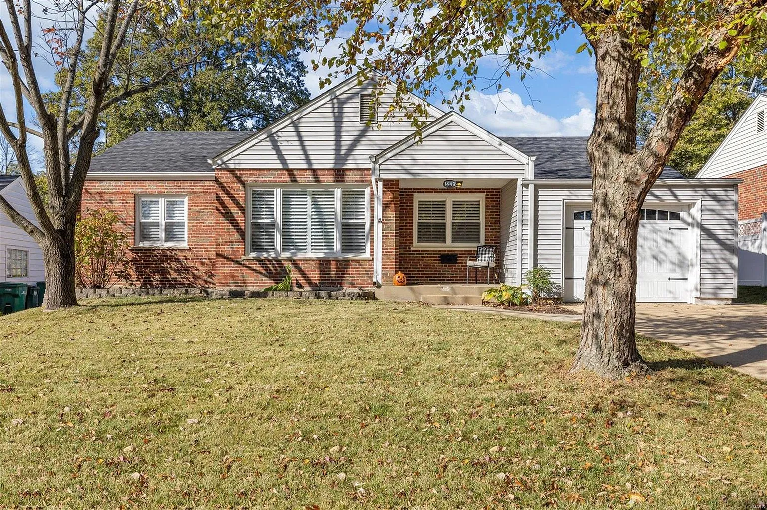 1443 Selma Ave photo 1