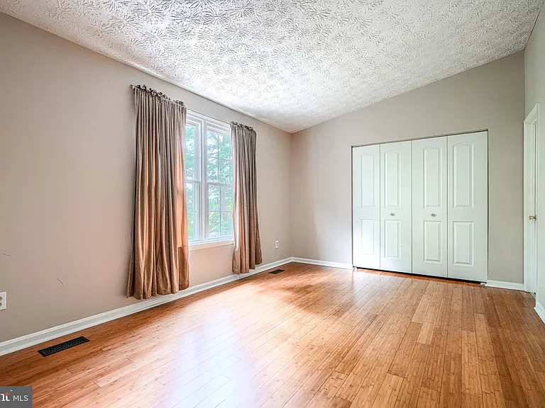 43 Oak Crest Ct — Photo 11