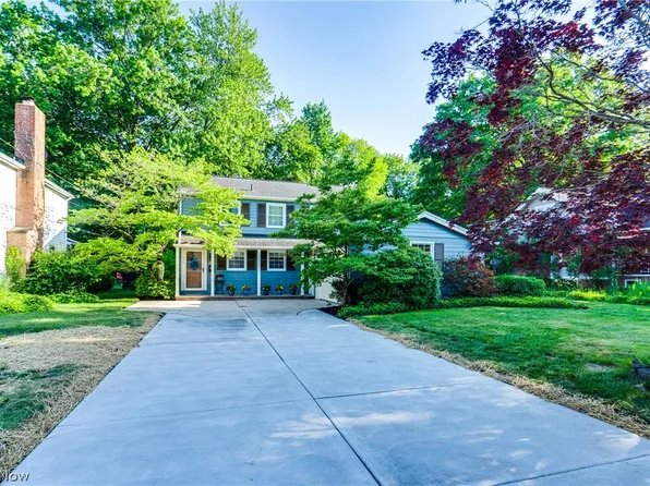 30215 Ashton Ln, Bay Village, OH 44140