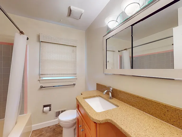 6415 Potomac Ave — Photo 16