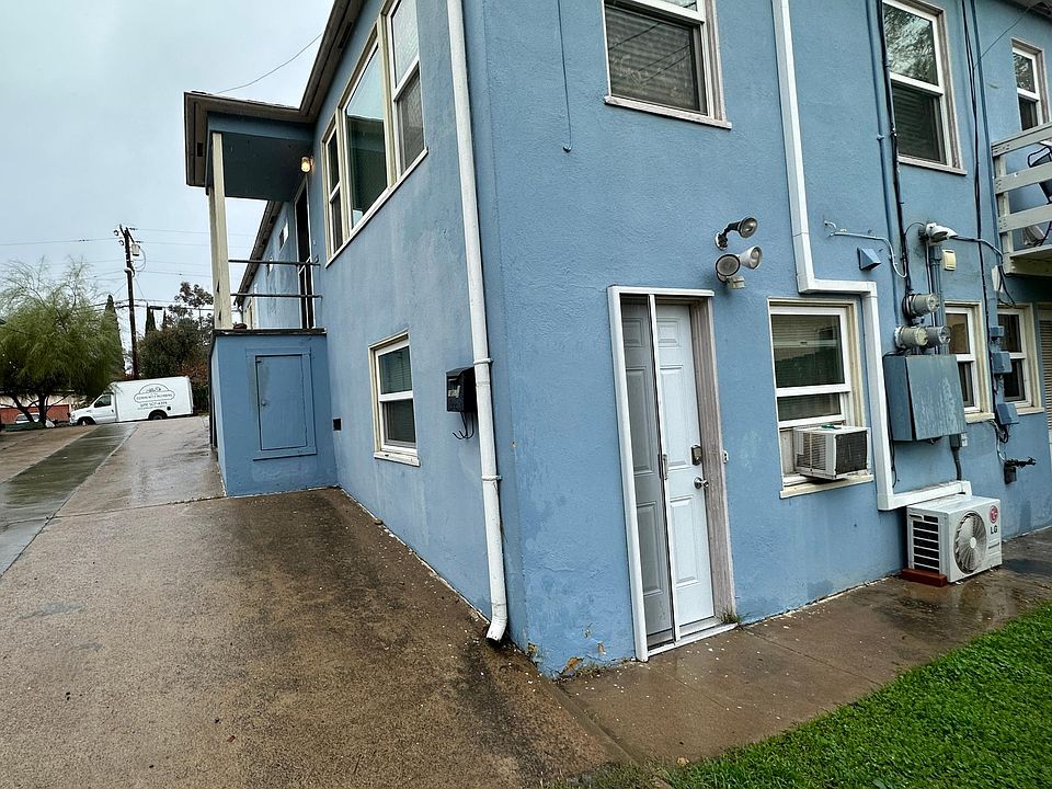 1st image of 1857 31st St #1/2