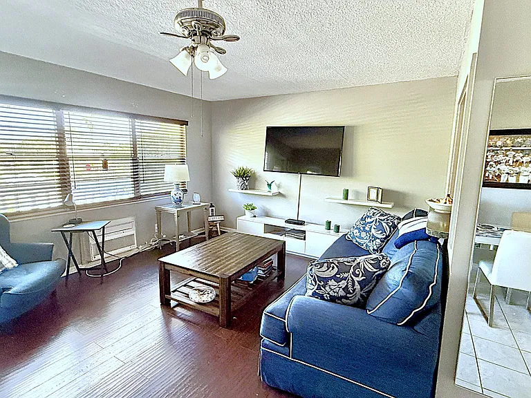 181 Tilford #I — Photo 7