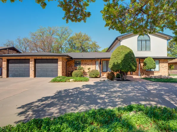 2208 Rice Dr, Levelland, TX 79336