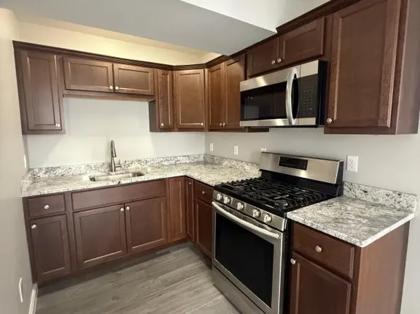 270 Mulberry St, Fall River, MA 02721