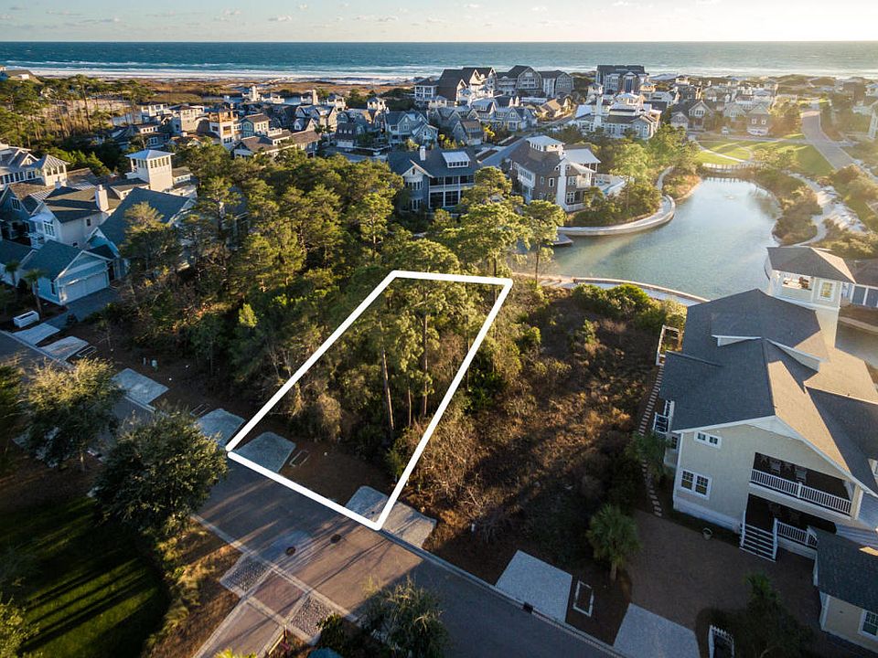 1st image of 204 E Yacht Pond Ln