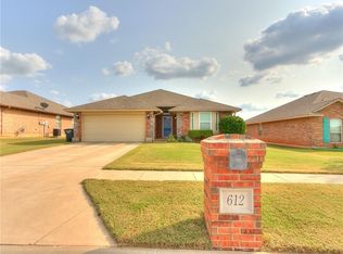 612 Meadow Land Dr, Moore, OK 73160