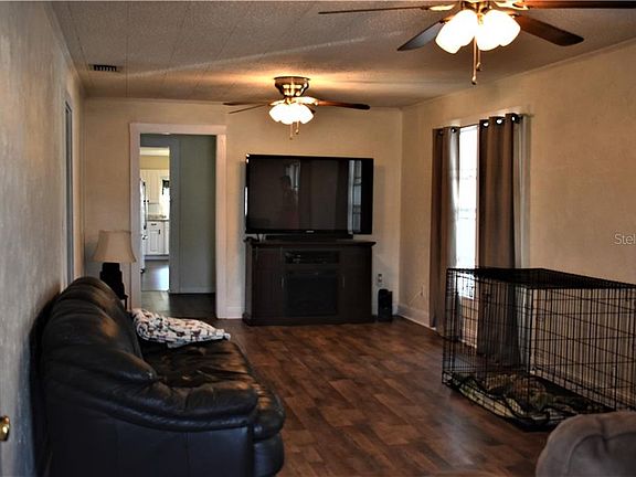 4th image of 412 Orange St