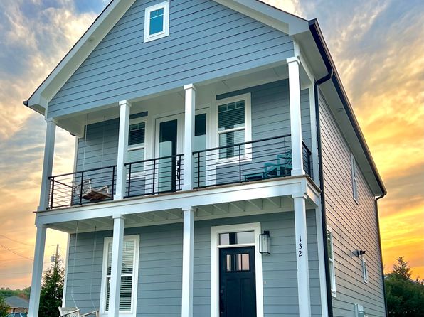 132 Barefoot Way