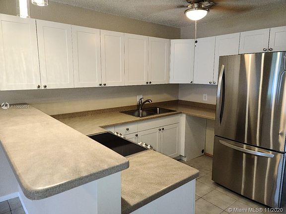 5th image of 395 SE Norfolk Blvd #395