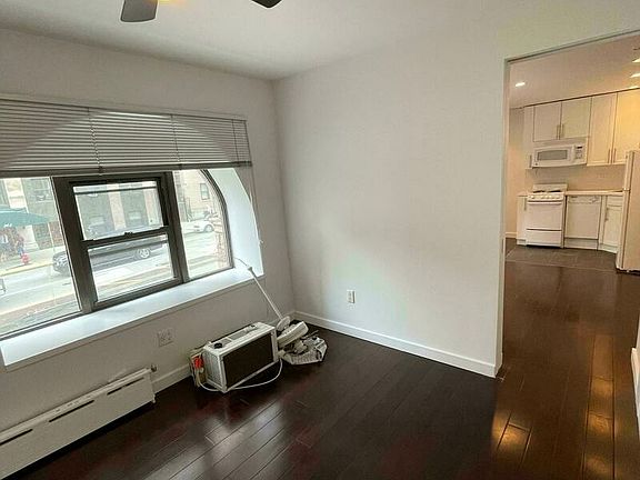 4th image of 262 W End Ave #Lb