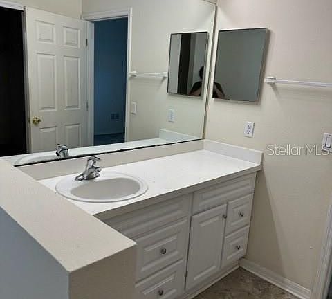 5th image of 11 Kathryn Pl