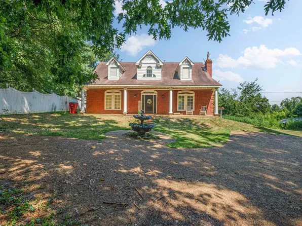 8416 Shake Rag Rd, Millington, TN 38053