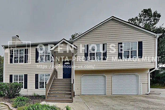 3332 Country Creek Dr NW