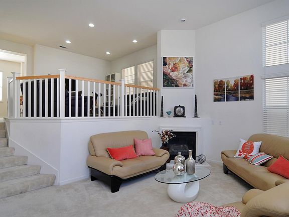 3rd image of 3169 Tuscolana Way