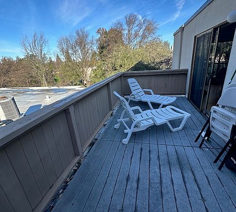 4th image of 430 N Civic Dr APT 413