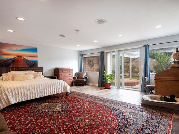 5th image of 323 Calor Dr