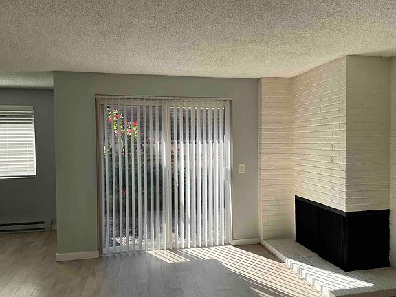 5th image of 14322 NE 7th Pl APT 2