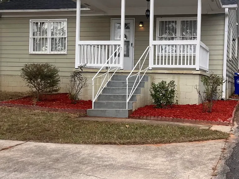 Eastland Rd — Photo 1