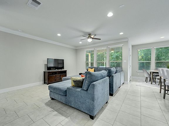 5th image of 1051 Kenney Fort Xing Unit 52