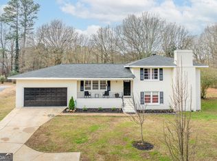 711 Glenn Carrie Rd, Hull, GA 30646