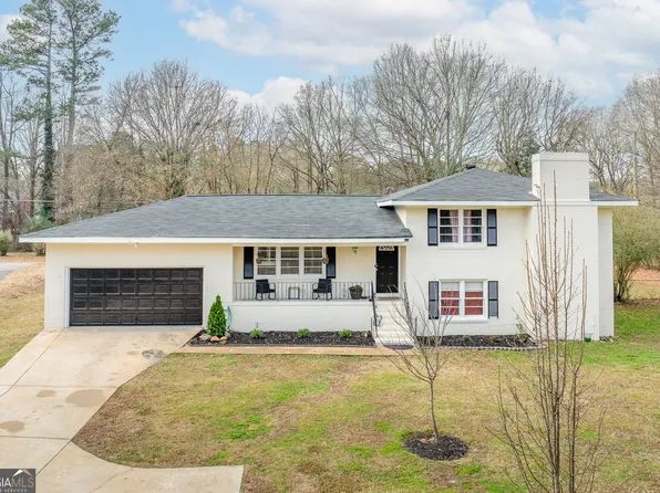 711 Glenn Carrie Rd, Hull, GA 30646
