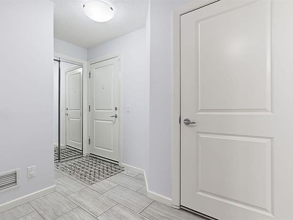 4th image of 402 E Kincora Glen Rd NW #3103