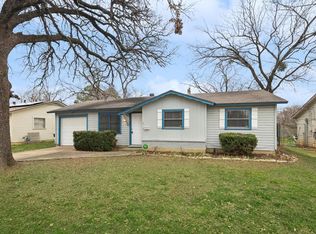 7233 Van Natta Ln, Fort Worth, TX 76112