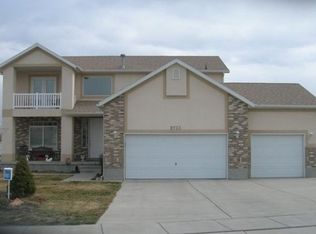 9733 Glenwood Ln, South Jordan, UT 84095