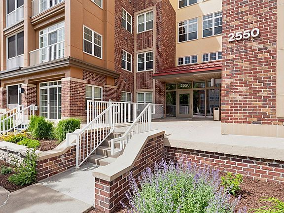 2nd image of 2550 38th Ave NE Unit 109